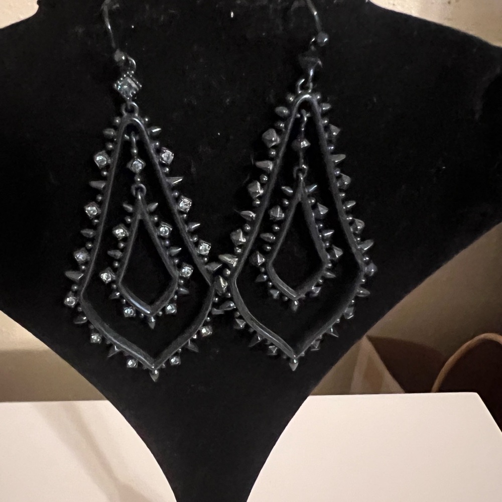 Kendra Scott Navy Spiked Earrings